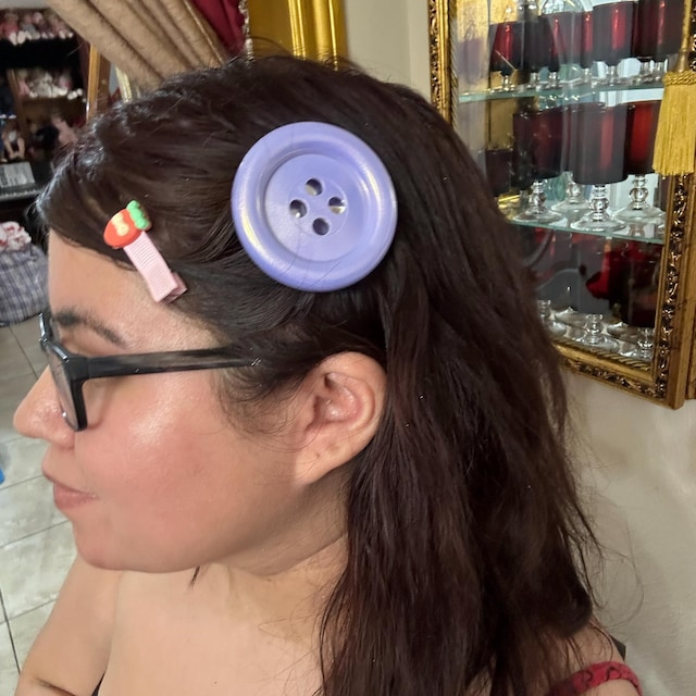 Jumbo Iridescent Button Hair Clip: Kawaii Pastel Pin (pair  display picture 1