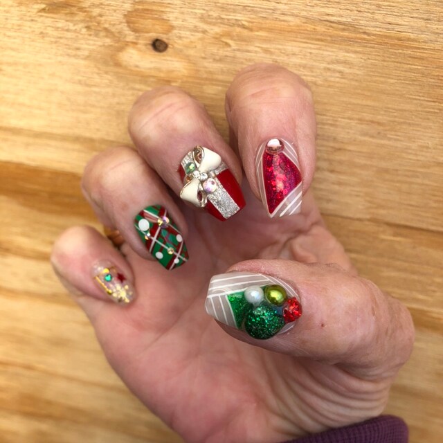 Paula added a photo of their purchase