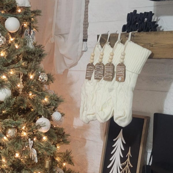 Vicenpal 12 Set Christmas Stocking Name Tags Xmas DIY Wooden Name Signs Includes Wood Beads Bow Ornaments Stockings Home Farmhouse Decor Snowflake C57