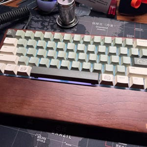 ブラックウォルナット木製メカニカルキーボードケース（リストレスト