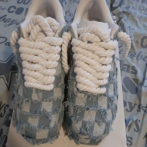 Davon added a photo of their purchase