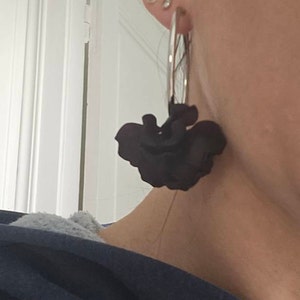SANDRA added a photo of their purchase