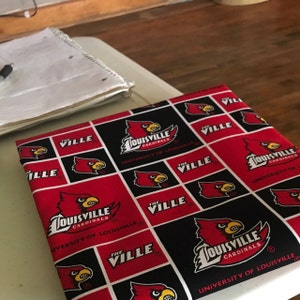 UNIVERSITY of LOUISVILLE CARDINALS  SPORT PRINT DESIGN NEW 100% COTTON 1  YARD