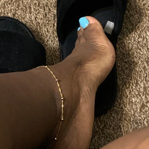 Roshanda added a photo of their purchase