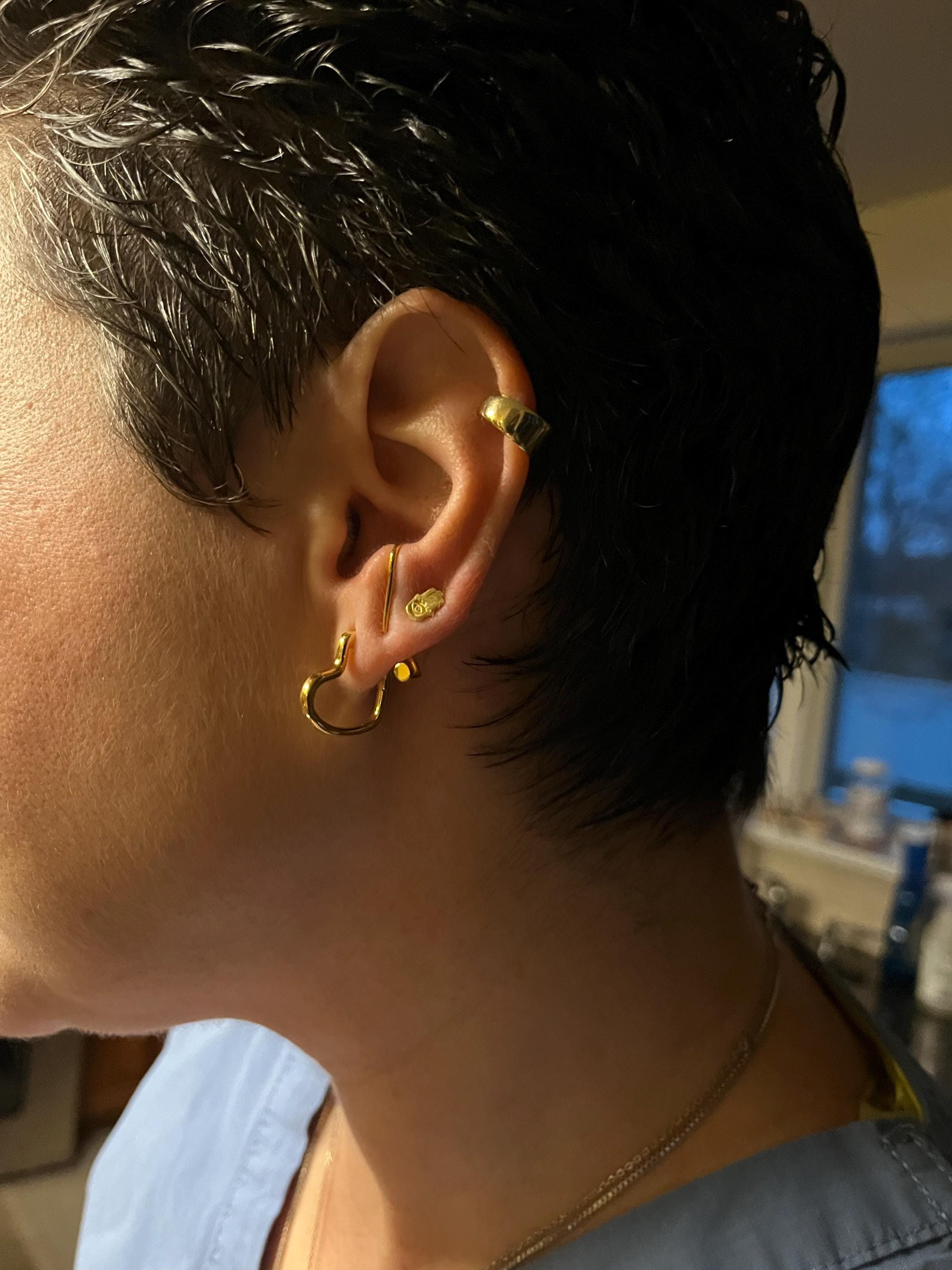 Heart Hoops by Caitlyn Minimalist • Gold Heart Hoop Earrings • Minimalist Earrings • Perfect Gift for Her • Gifts for Women • ER105