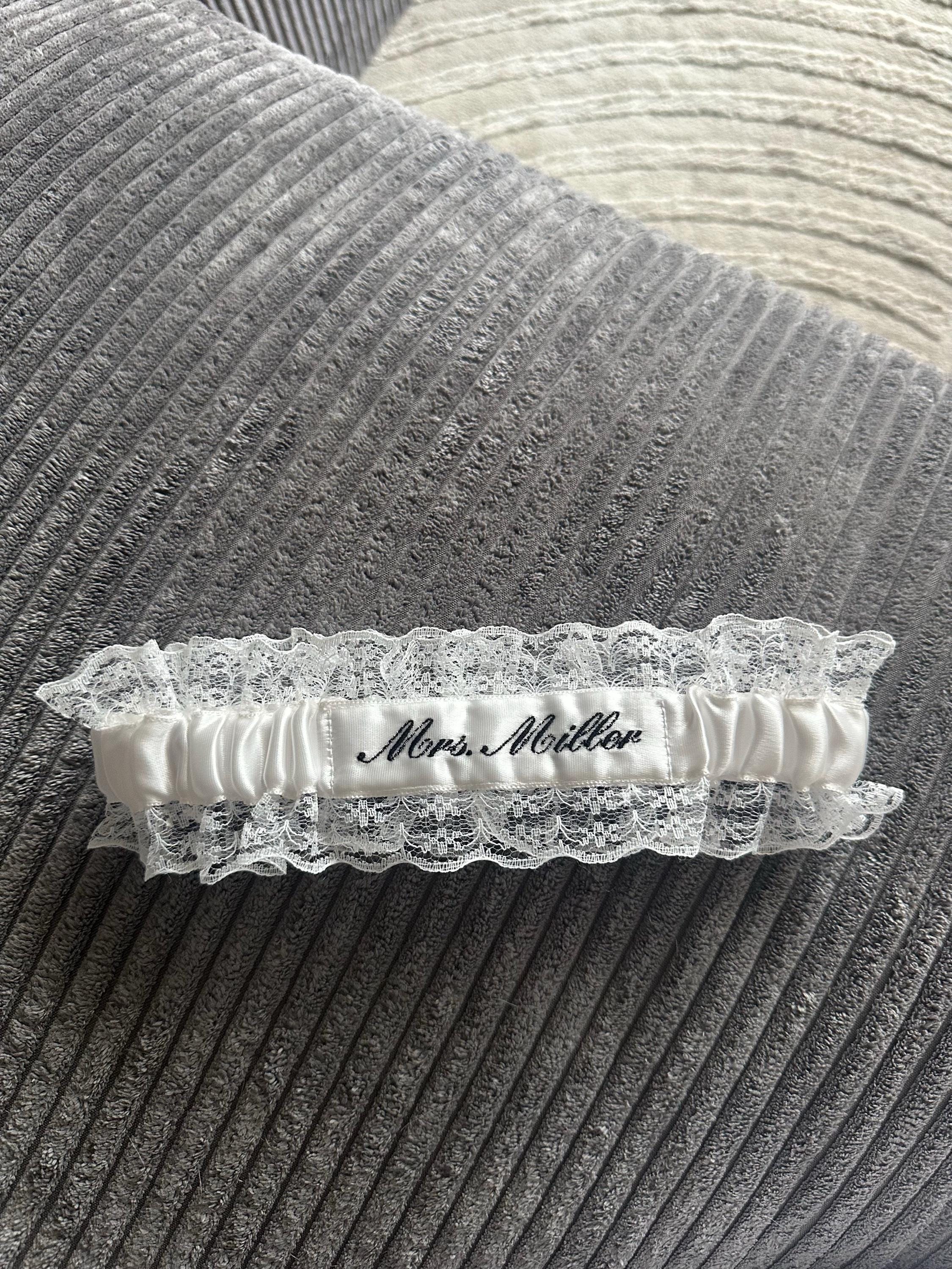 Embroidered personalised garter in white, bridal white or Ivory with a choice of embroidery thread colour.