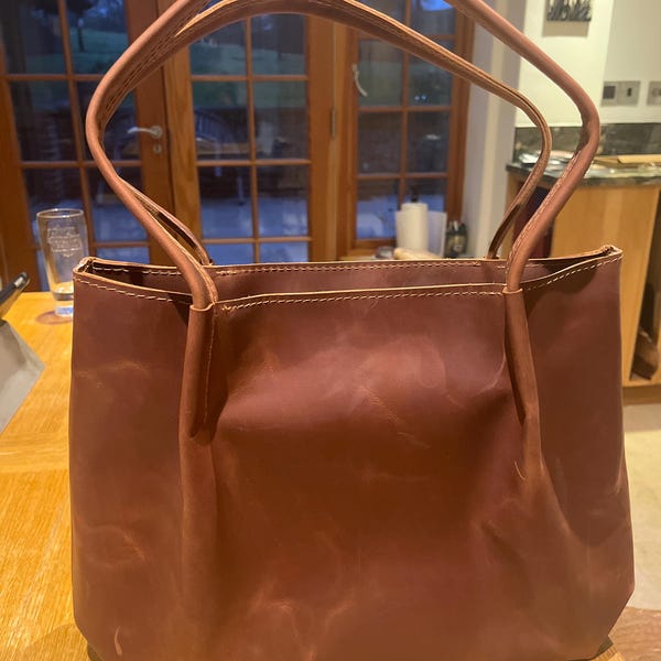 Women’s Scrub Leather Mini Messenger Bag