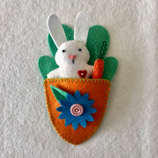 Bunny Rabbit Tin Play Set Felt Sewing Pattern Toy Easter Spring Carrot ...
