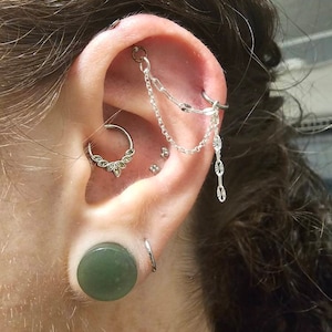 Dangle Chain Hidden Helix, Hidden Helix Chain, Cartilage Chain, Gold