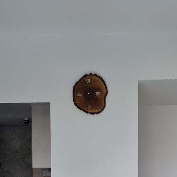 Rustic Wood Wall Clock – Natural Tree Slice Clock, Handmade Wooden Wall ...