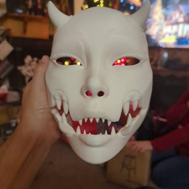 TWO FACE 2016 KUCHIDAKE ツカティー KUCHISAKE MASK, With Sharp Teeth - Unique Japanese Art, Japanese