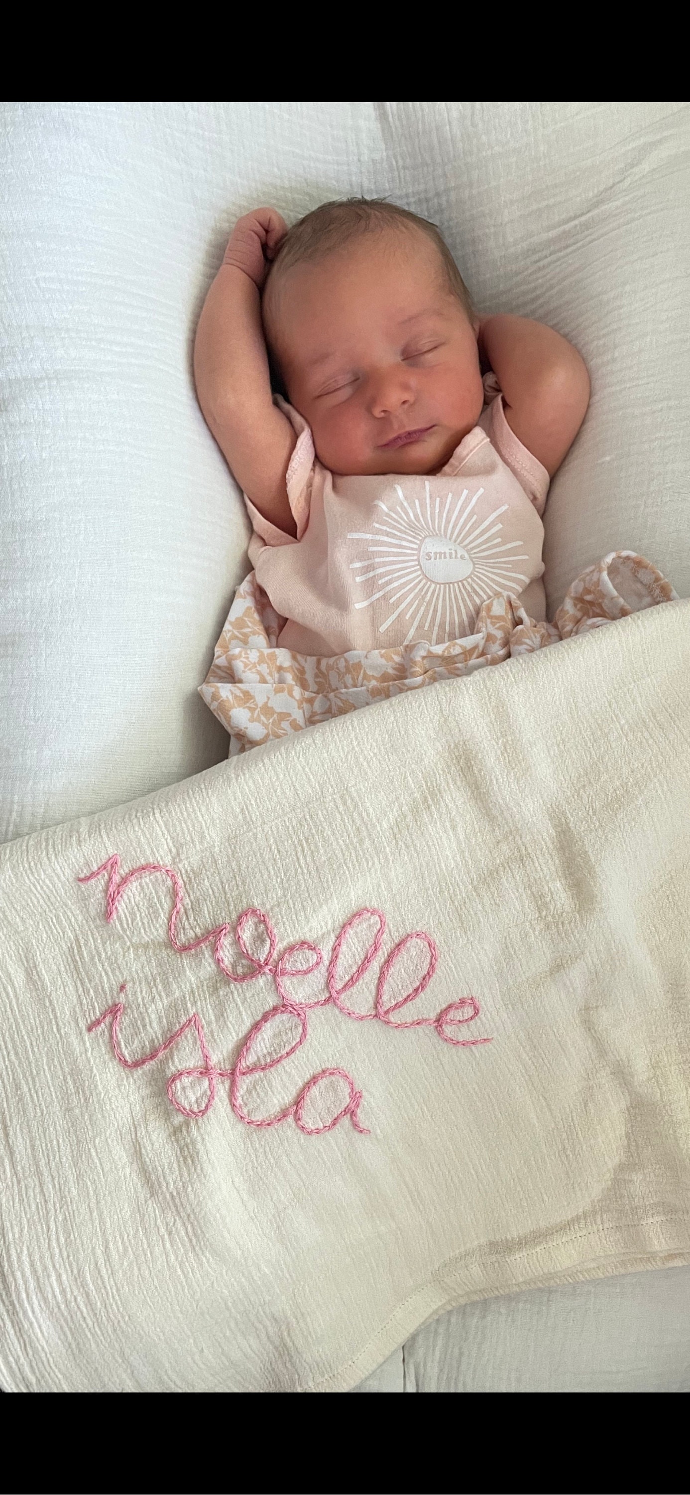 Hand Embroidered Baby Name Swaddle // Muslin Blanket //Name Announcement // Birth Announcement // Gender Reveal // Newborn Photos // Gift