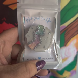 Alysse added a photo of their purchase