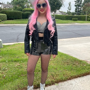 Ashlyn added a photo of their purchase