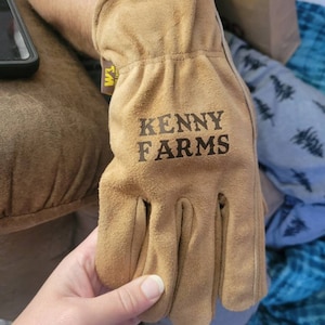 lyndsay added a photo of their purchase