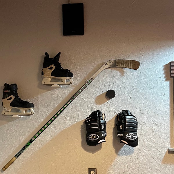 Custom Single Hockey Glove Wall Display Holder – Choose Your Color