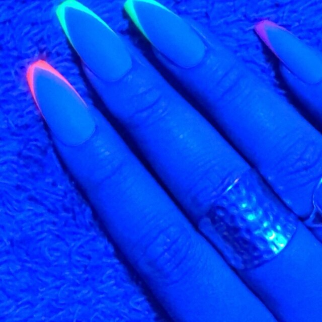 Luxe Reusable Salon Quality Press On Nails Par Dippycownails
