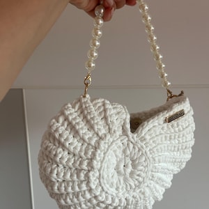 Alice added a photo of their purchase