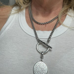 Magalys added a photo of their purchase