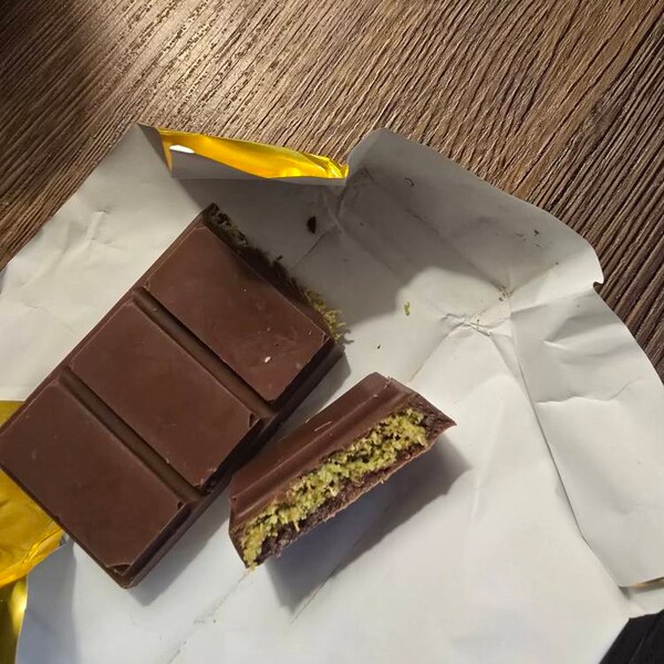 Luxury Ferrero Rocher Round Cake Giftbox Gift For Birthday