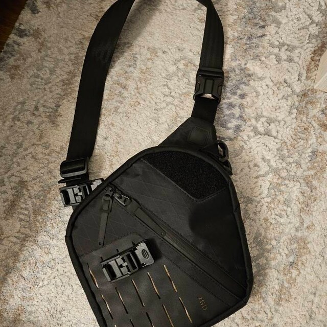 ☆MSCHF☆ RHOMBUS POCKET SLING BAG MSCHF RHOMBUS POCKET SLING BAG