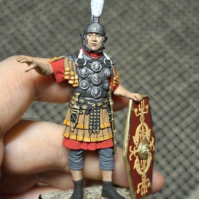 Prévente soldat jouet en étain peint Roman Cornicen 54 mm | niveau art