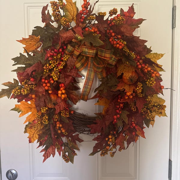 Fall Maple Leaves Wreath With Pumpkins, Front Door Wreath for Autumn ...