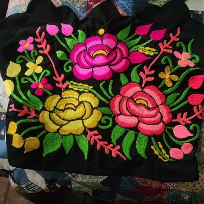 Chiapas Typical Costume. Traditional Dress for Chiapas Women. Mexican