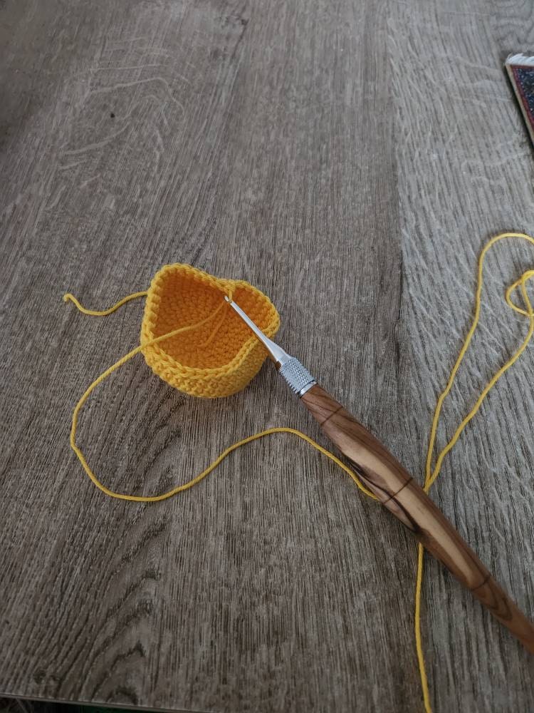 Olive Wood Crochet Hooks, Yarn Hook Set, Handmade Crochet Hooks, Gift for Crafter, Mothers Day Accessories, Crocheters Gift, Set of 8 Hooks
