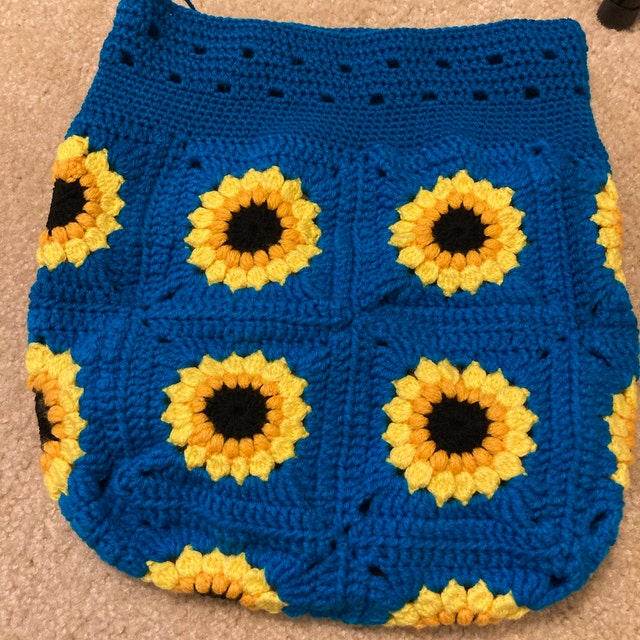 Sunflower Drawstring Backpack Crochet pattern by Alyssia Creates