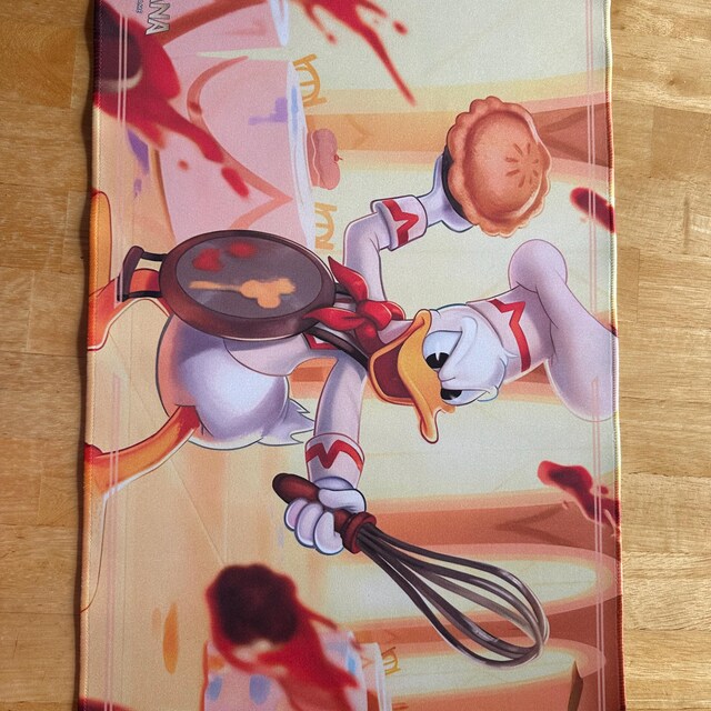 Disney LORCANA プレイマット（Donald Duck） Amazon.com: Ravensburger Disney Lorcana TCG Playmat