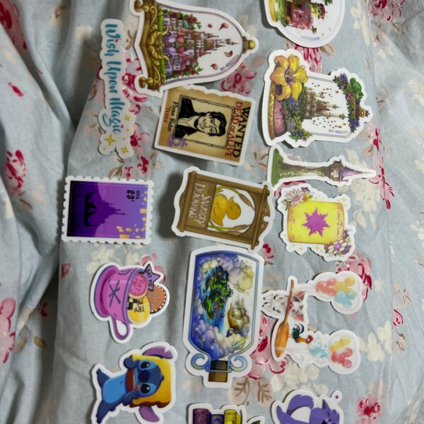 Flynn Rider Wanted Poster Transparent Stickers/ Princess Rapunzel ...