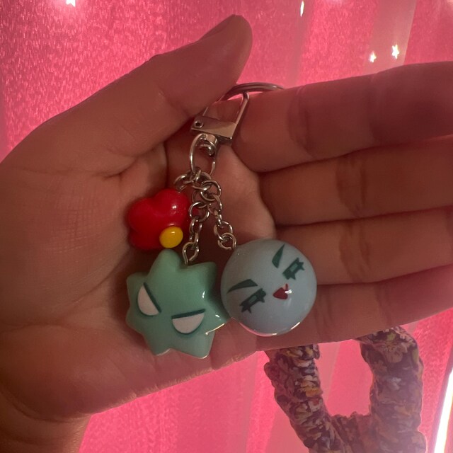 キーホルダー イヴァン＆ティル（エイリアンステージ） - Etsy 日本