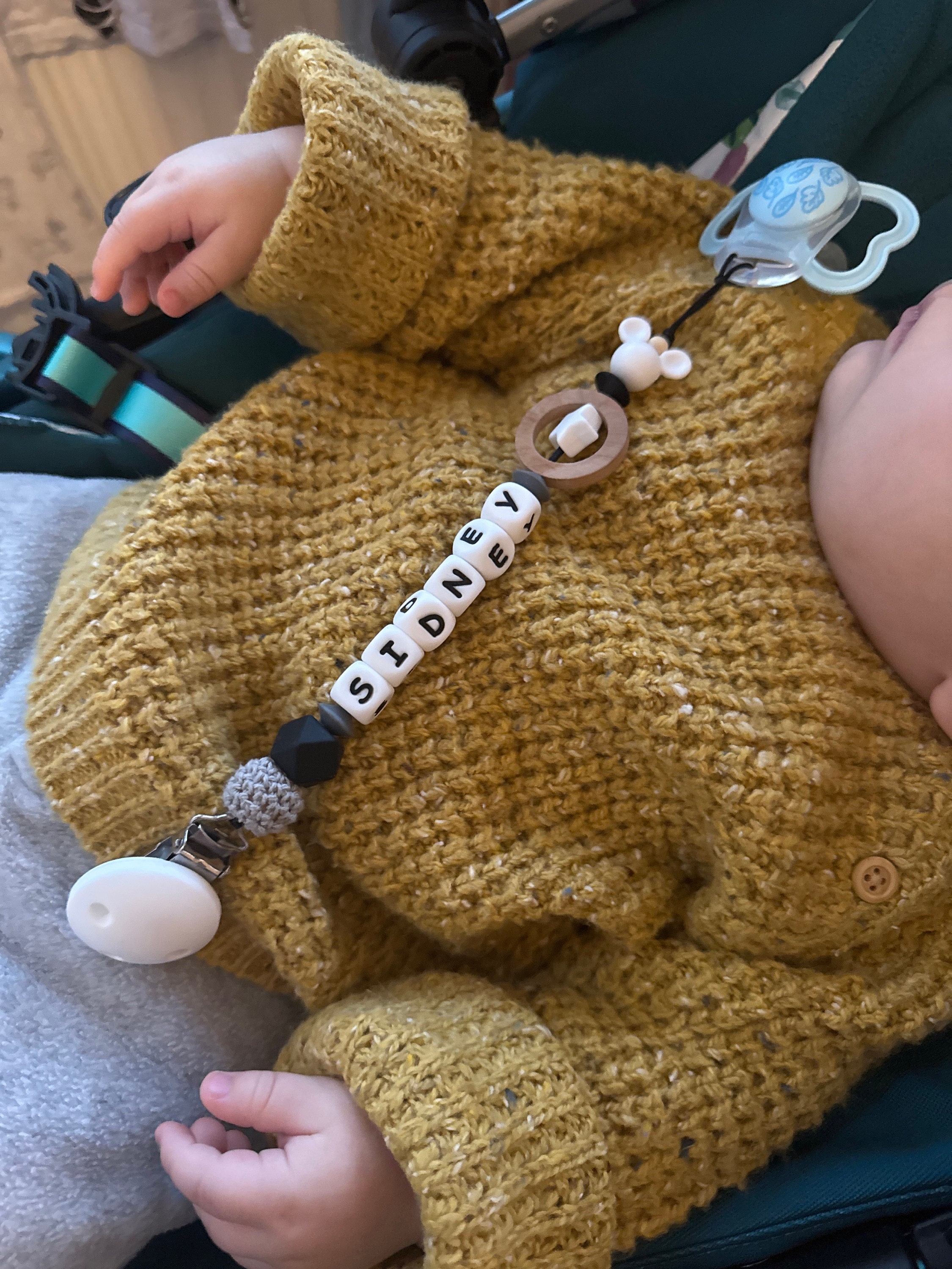 Personalised dummy clip, Silicone dummy clip, Dummy clip, Baby pacifier clip, Pacifier holder, Baby shower gift, White