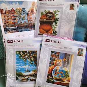 RIOLIS Stripes Cross Stitch Kit - 10 Count Design | 6x7 Inch Complete Craft Set