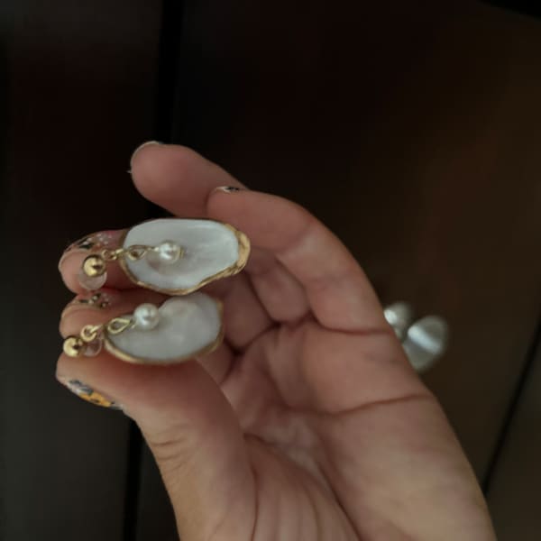 Louise Oyster Shell Hook Earrings