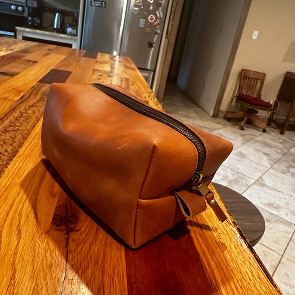 Personalized Groomsmen Gift Dopp Kit Bag Customized Leather Toiletry ...