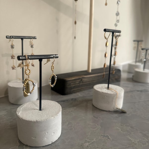 Concrete Cone Ring Display Block 'spike', Modern Home Jewellery ...