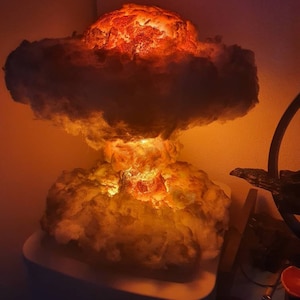 Lampe de poche LED à explosion nucléaire à cinq nucléaires