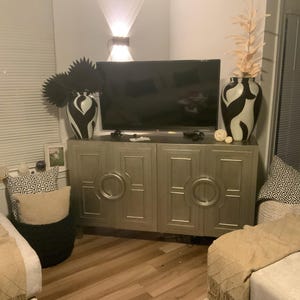 ROBIN added a photo of their purchase