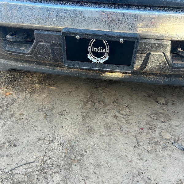 Aazon.co: Engraved Don't Tread ON E Car Tag Silver Diaond Etched On - Foto 2