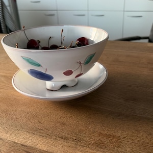Elisa added a photo of their purchase