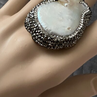 Orecchino Pendente Perla Keshi Bianco Barocco 20mm Reborn Keshi Oro 14k - Foto 5