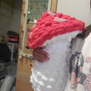 Mariah added a photo of their purchase