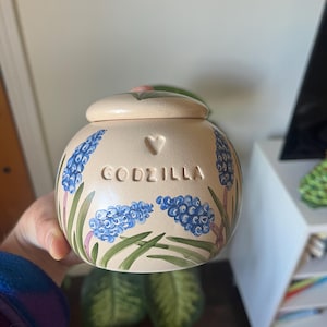 Alyssa added a photo of their purchase