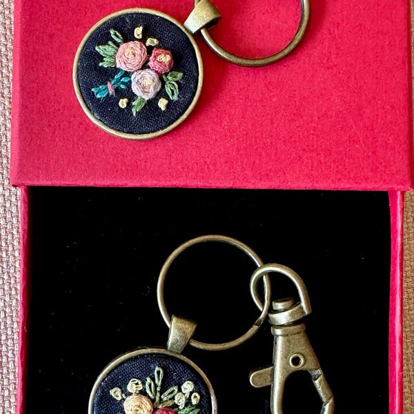 Keychain Embroidery Kit (25mm) / Beginner Friendly / Small DIY Jewelry ...