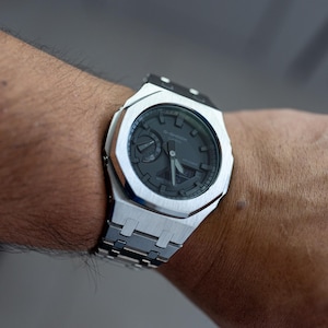 Jorge added a photo of their purchase