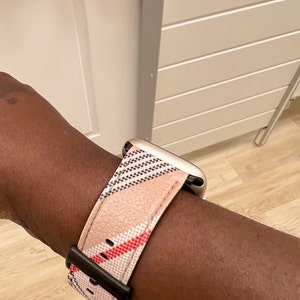 Maleasa added a photo of their purchase
