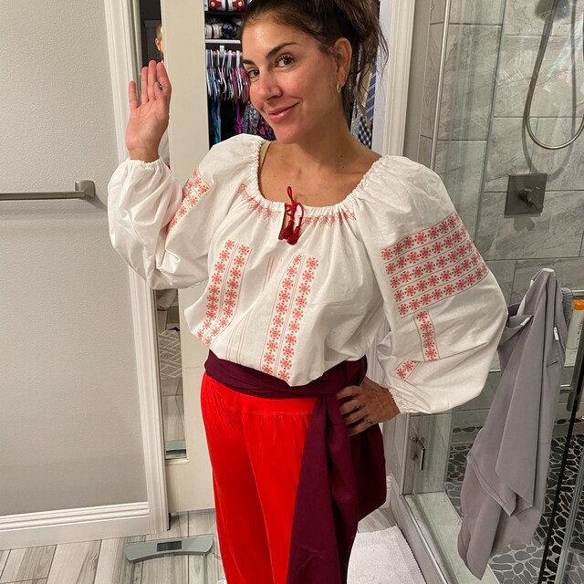 marion ravenwood peasant blouse