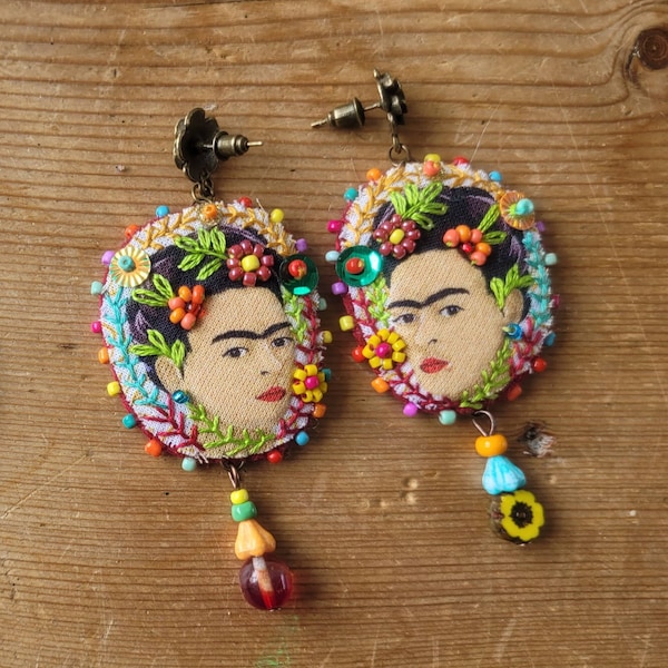 Boucles D'oreille Bohème, Créole De Créateur Aux Tons Rouges - Lilas Force